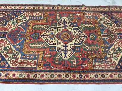 null Important et rare Kazak Karim Ouchak (Caucase) vers 1860
Velours en laine sur...